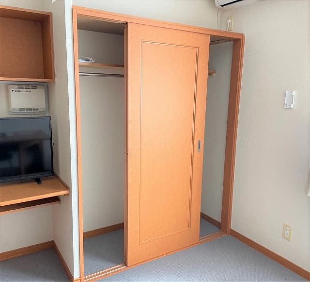 Room image 8