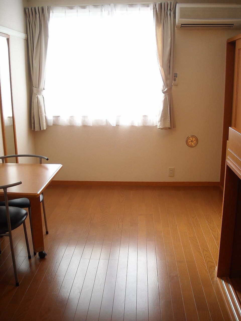 Preview interior of leopalace Koshinzaka