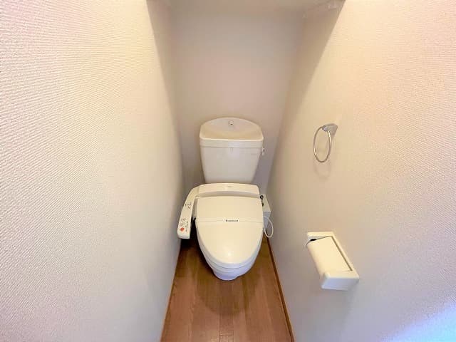 Room image 9