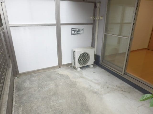 Room image 9