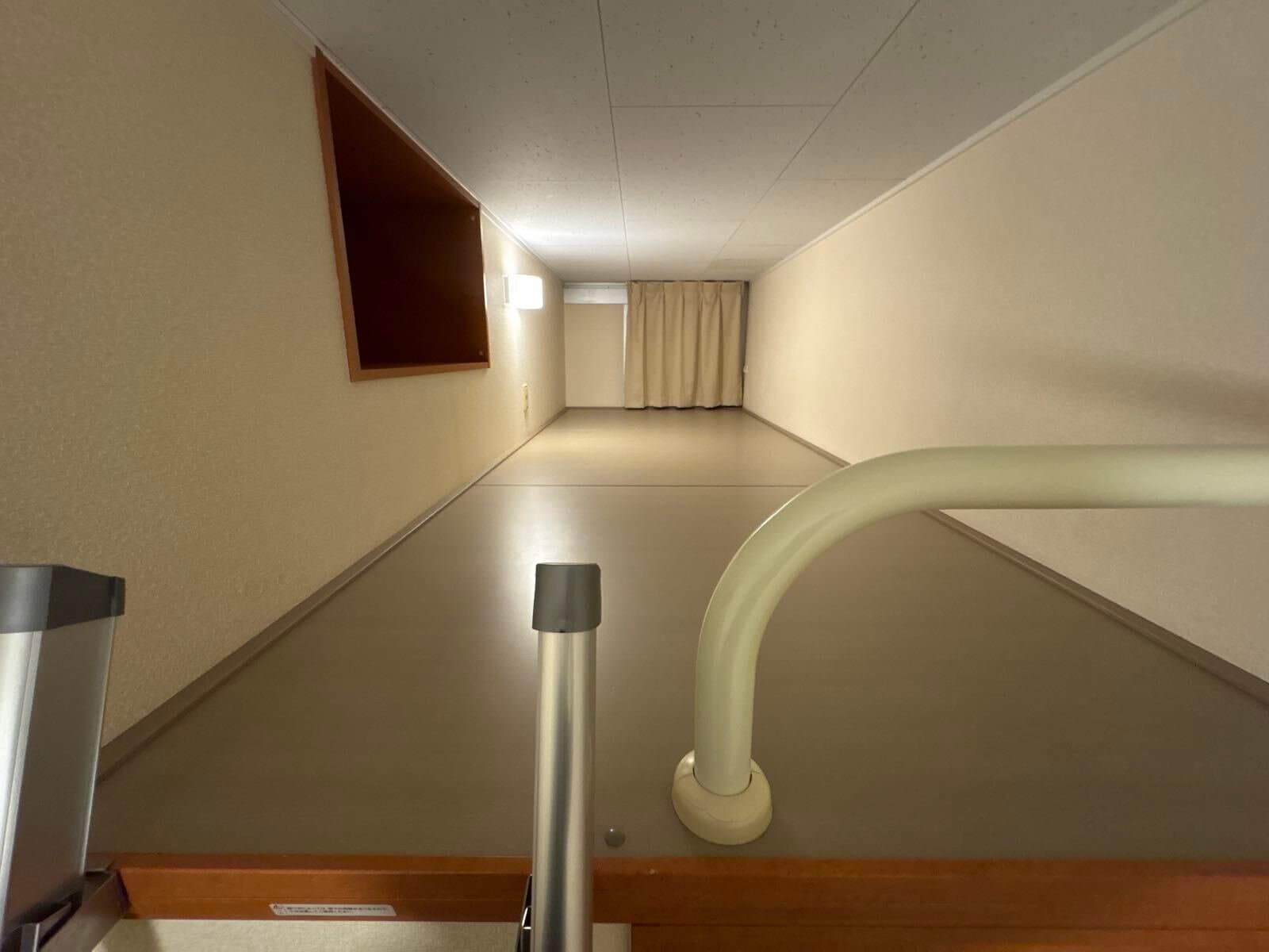 Room image 10