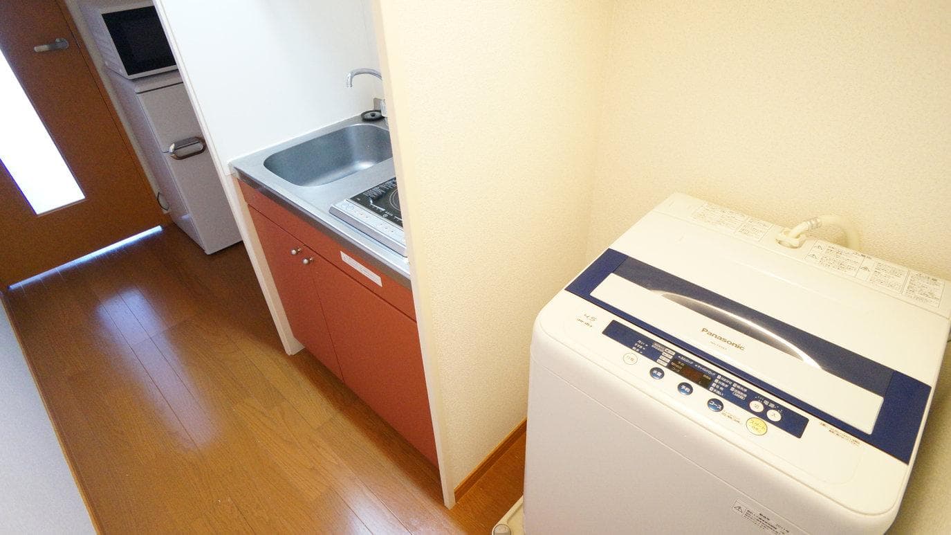 Room image 12