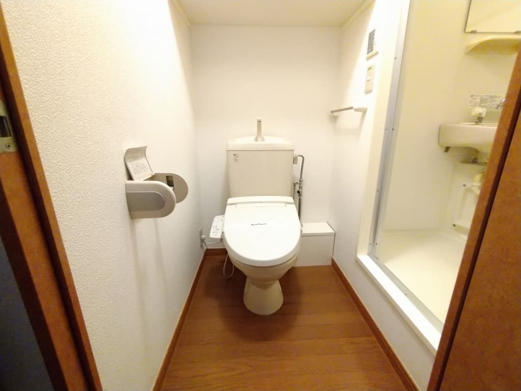 Room image 9