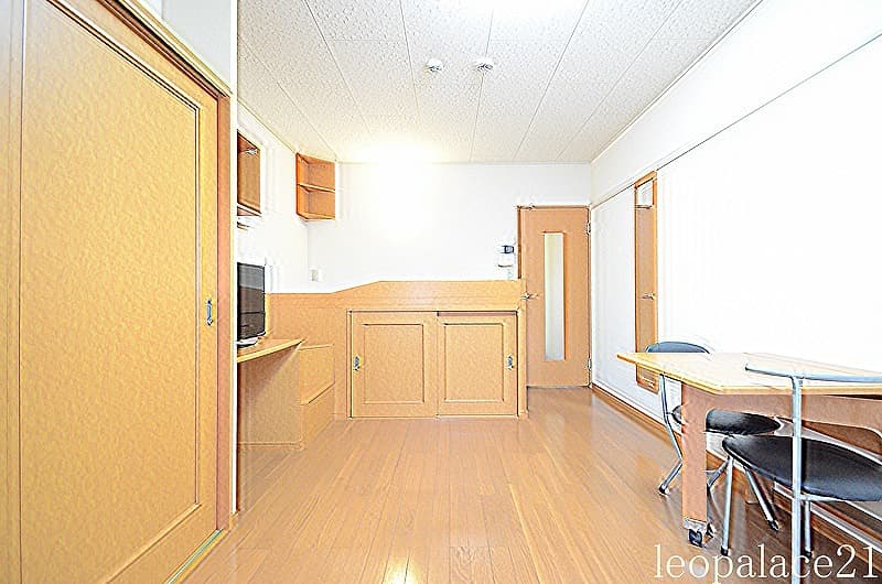 Room image 11