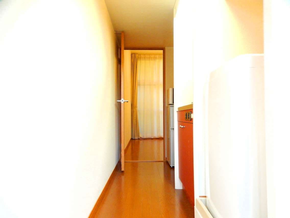 Room image 11
