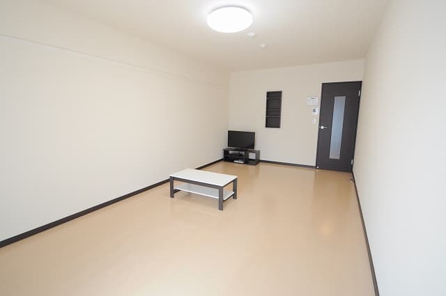 Preview interior of LEONEXT Azul Guminoki