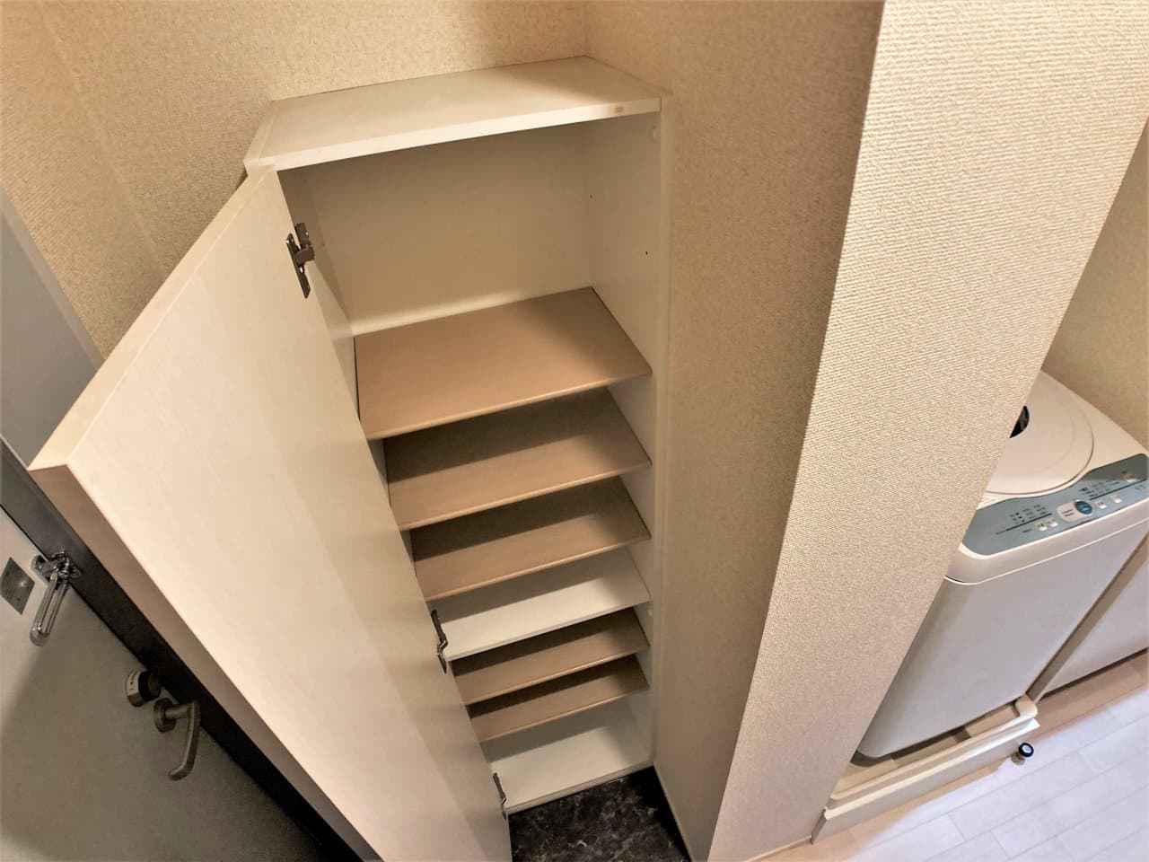 Room image 12