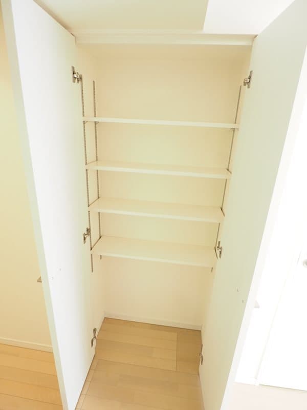 Room image 12