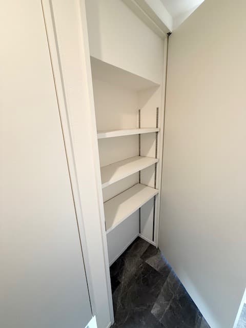 Room image 14
