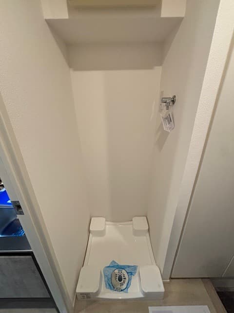 Room image 8