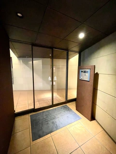 Room image 9