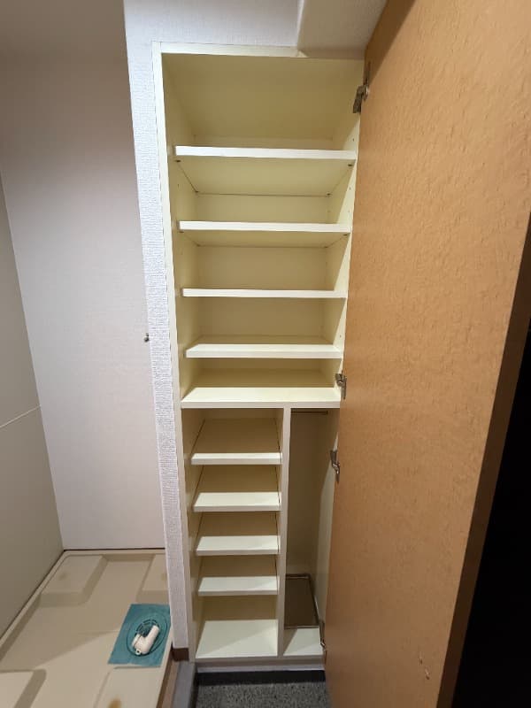 Room image 8