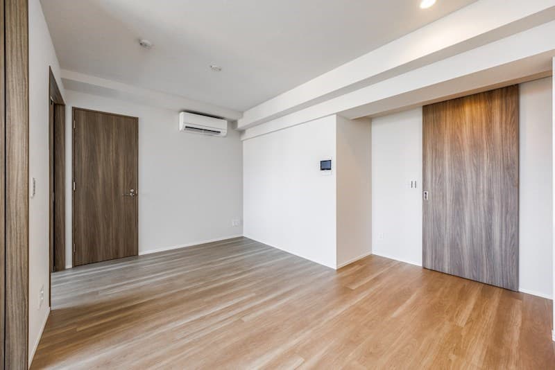 Room image 12