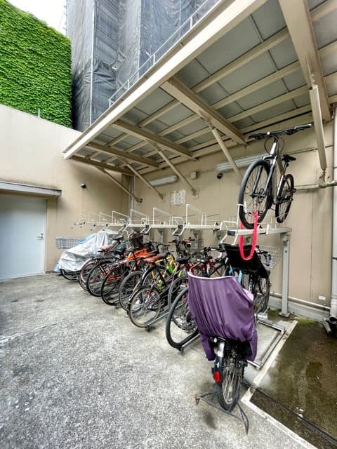 Room image 9