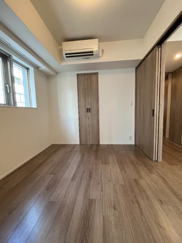 Room image 15