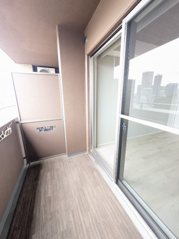 Room image 11