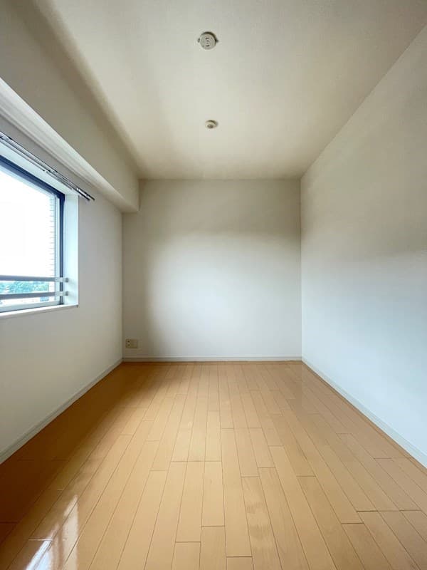 Room image 14