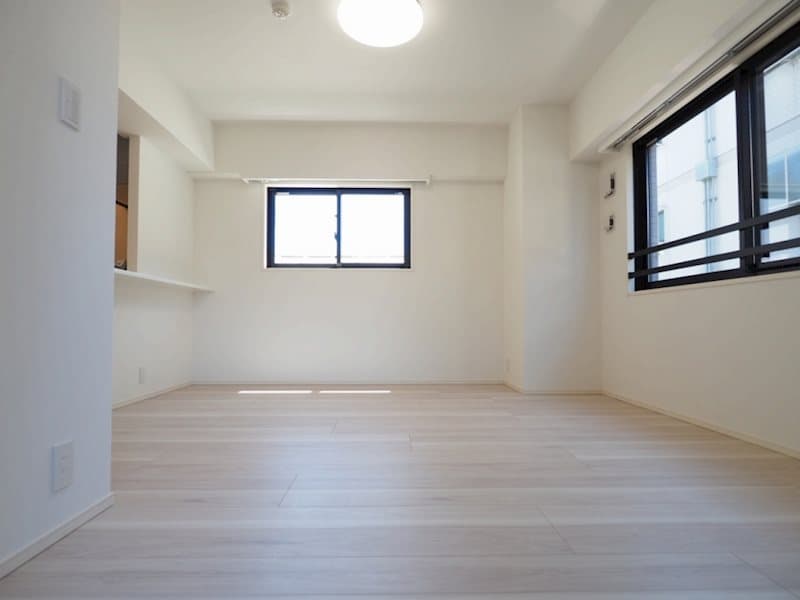 Room image 12