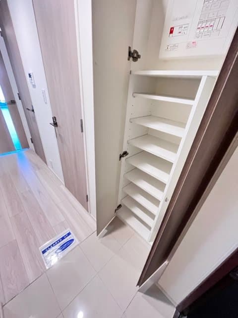 Room image 10