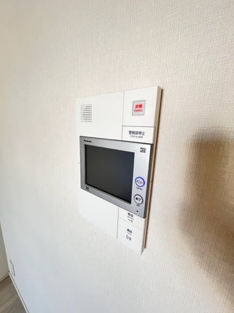 Room image 11