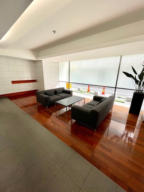 Room image 8