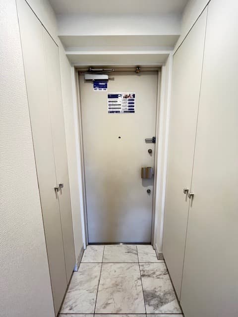 Room image 10