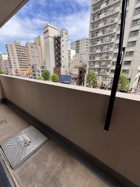 Room image 8