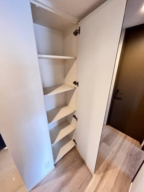 Room image 11