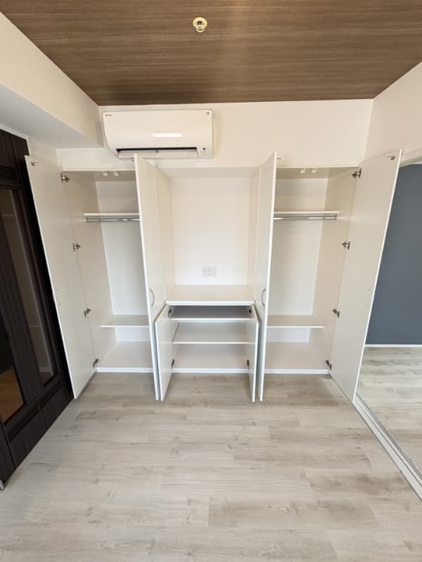 Room image 13