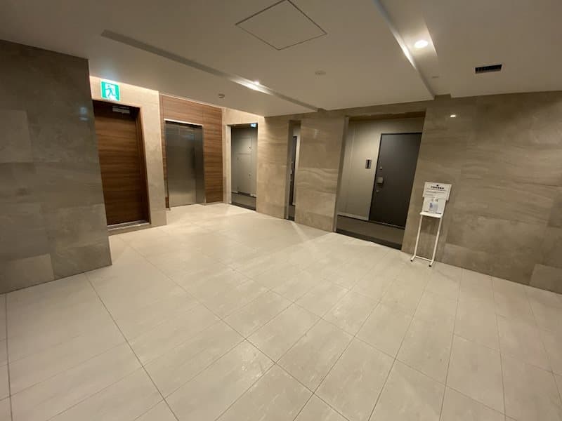 Room image 12