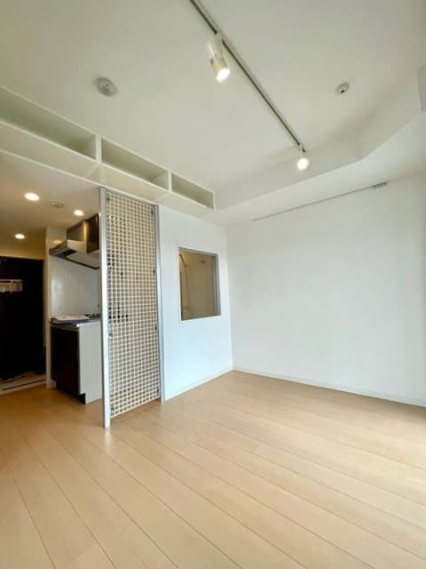 Room image 12