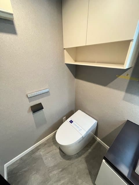 Room image 8