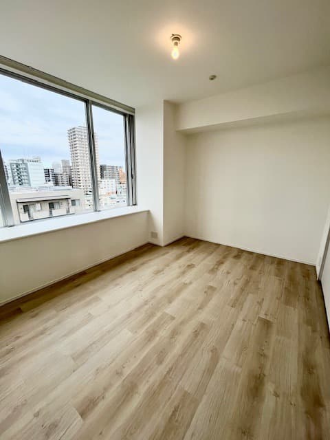 Room image 14