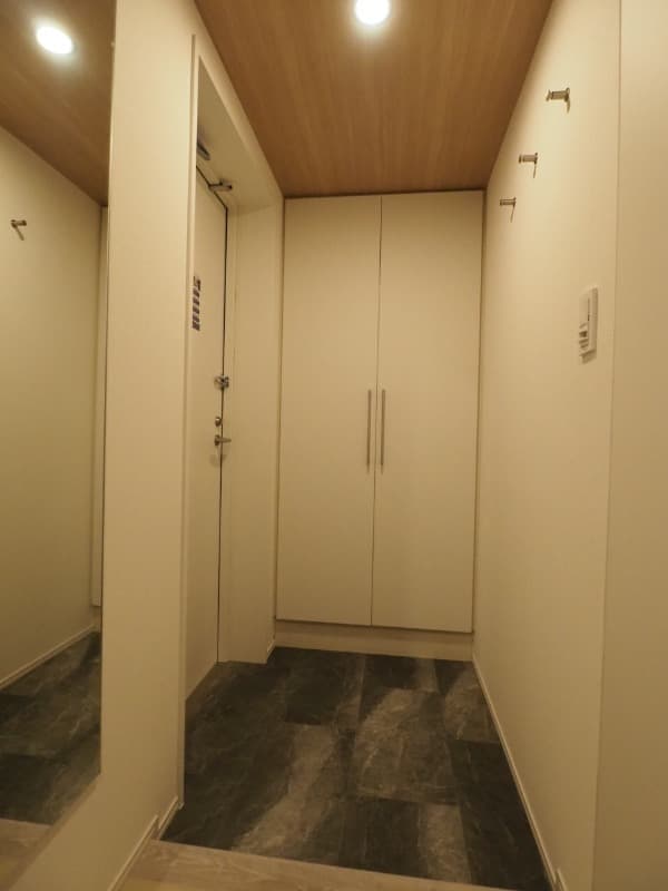Room image 12
