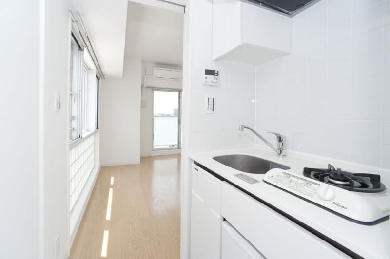 Room image 8