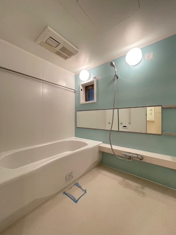 Room image 12
