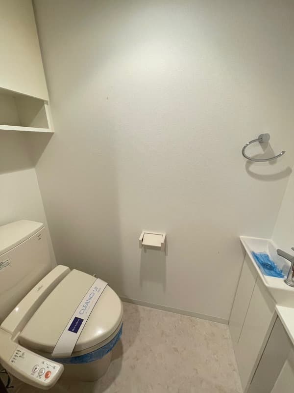 Room image 15