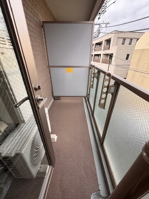 Room image 8
