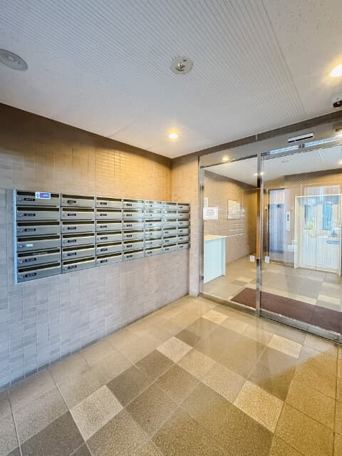 Room image 11