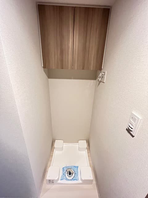 Room image 8