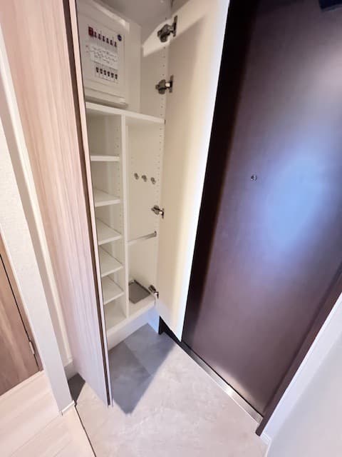 Room image 9