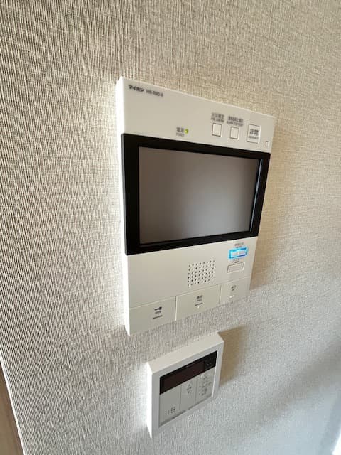 Room image 14