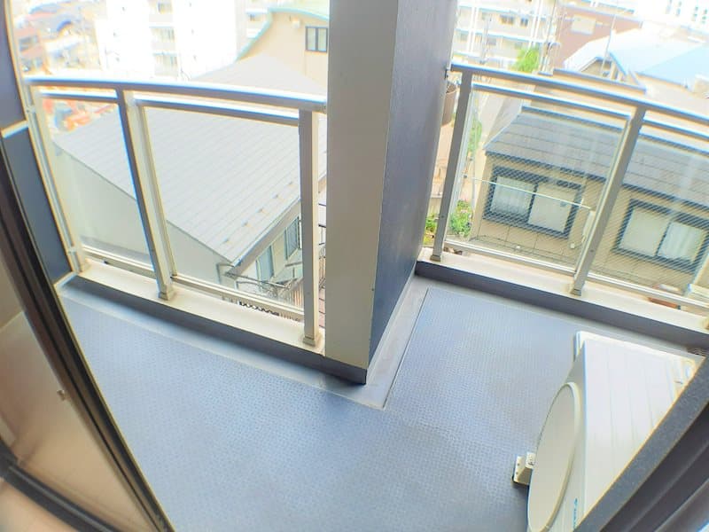 Room image 8