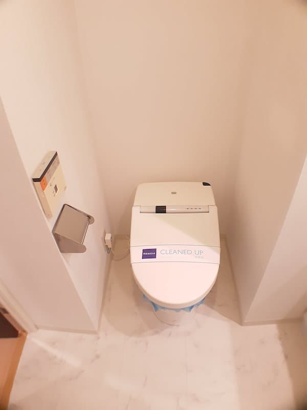 Room image 9