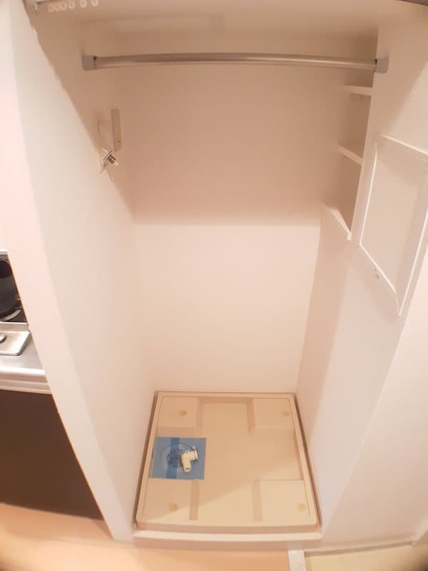 Room image 12