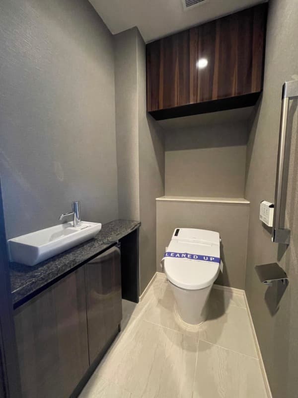 Room image 11