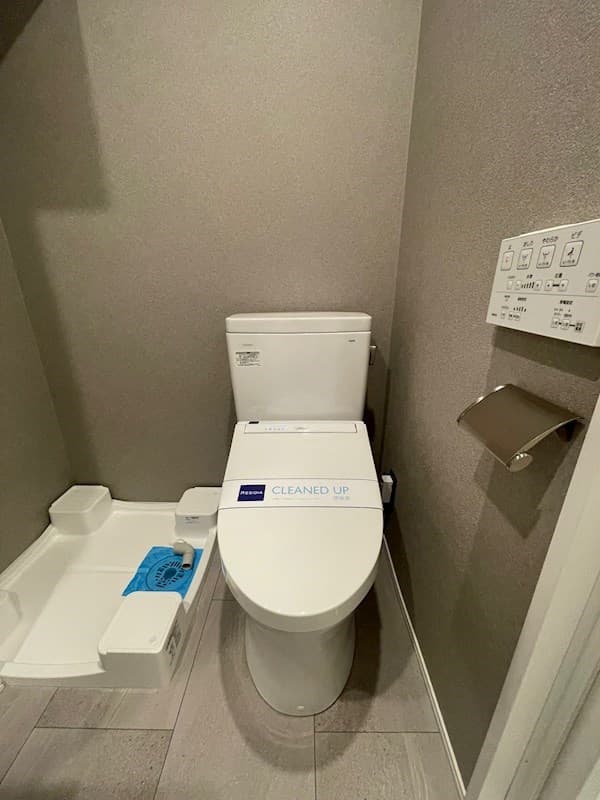 Room image 9