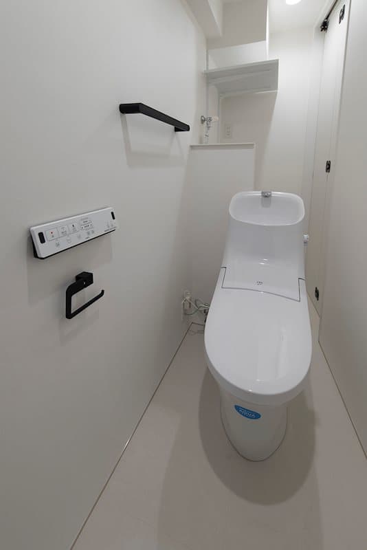 Room image 8