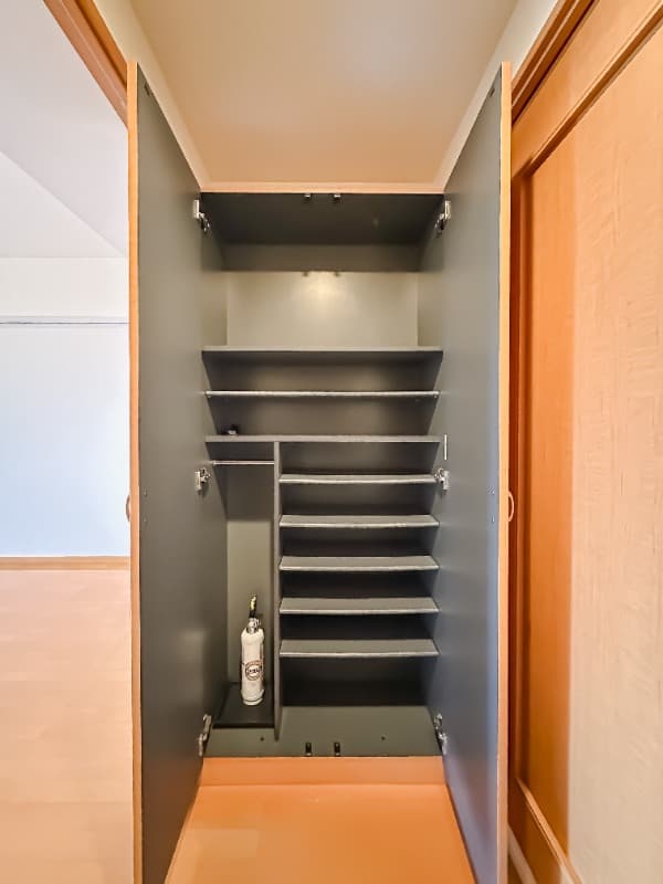 Room image 12