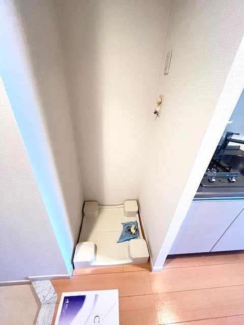 Room image 11